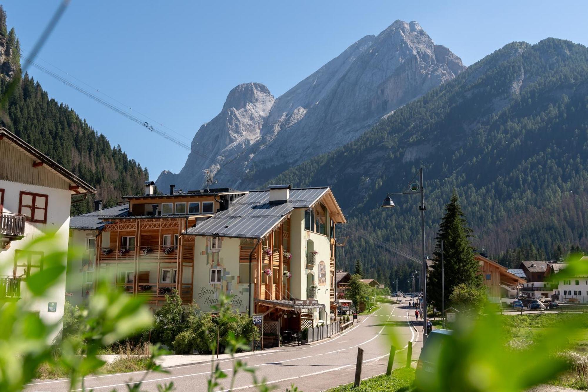 Albergo Garni Edy Canazei Exterior photo